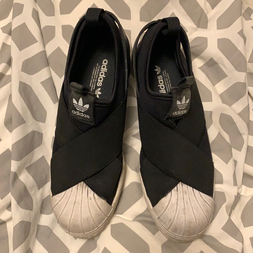 Adidas Sneakers
